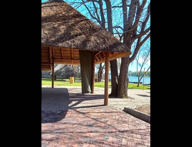 2 BEDROOM APARTMENT FOR SALE IN CLAVADEL RIVER LODGE